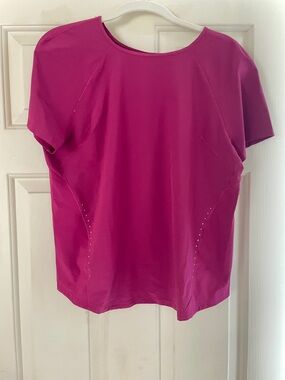 Lululemon size 8 top like new